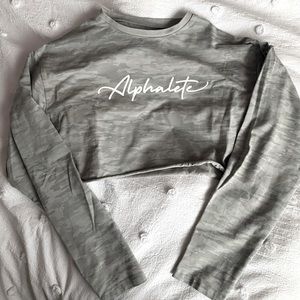 Alphalete Signature Cropped Long Sleeve